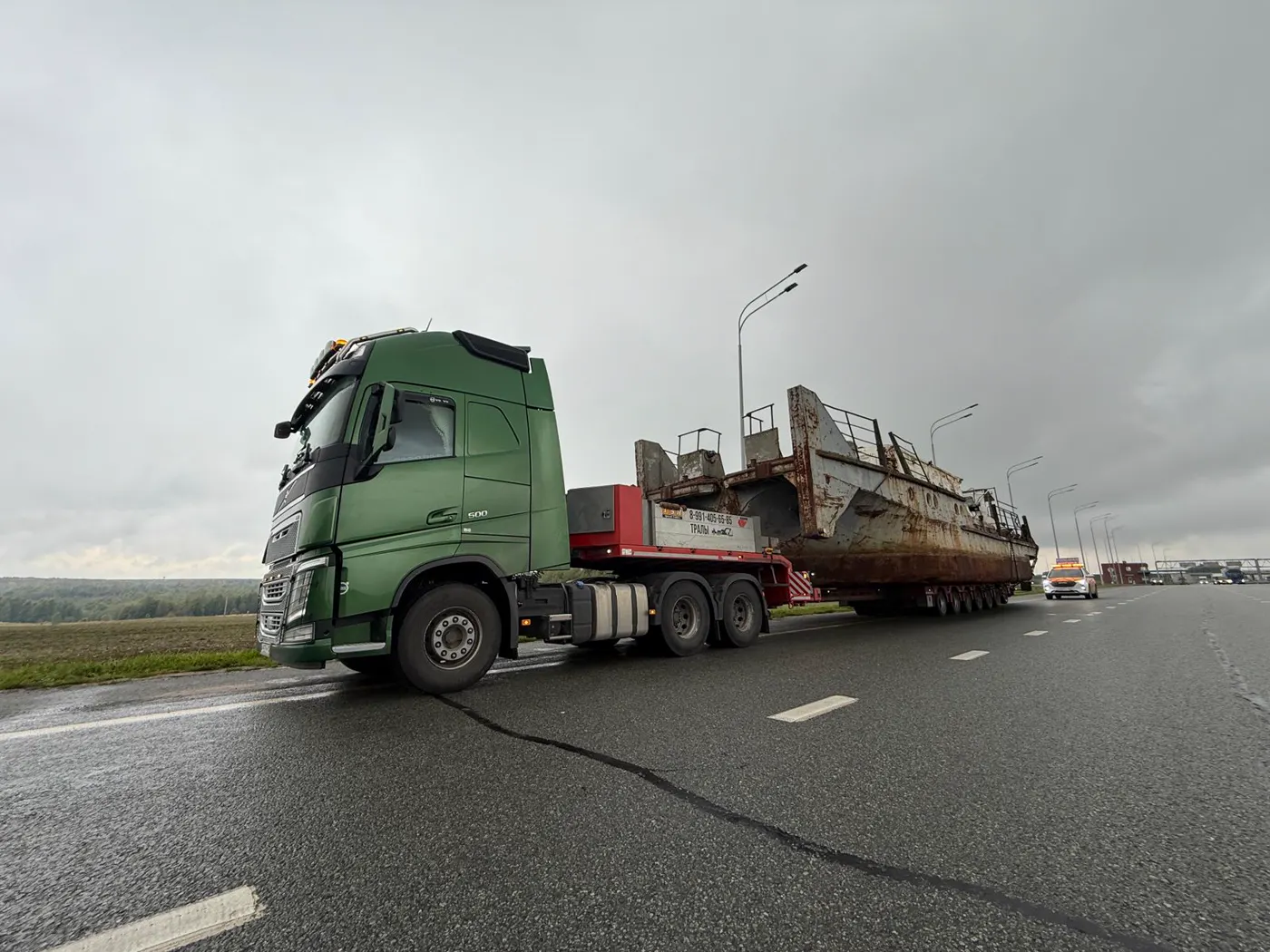 Фото с перевозки негабаритного груза